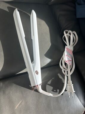 T3 White and Rose Gold Hair Straightener Flat Iron